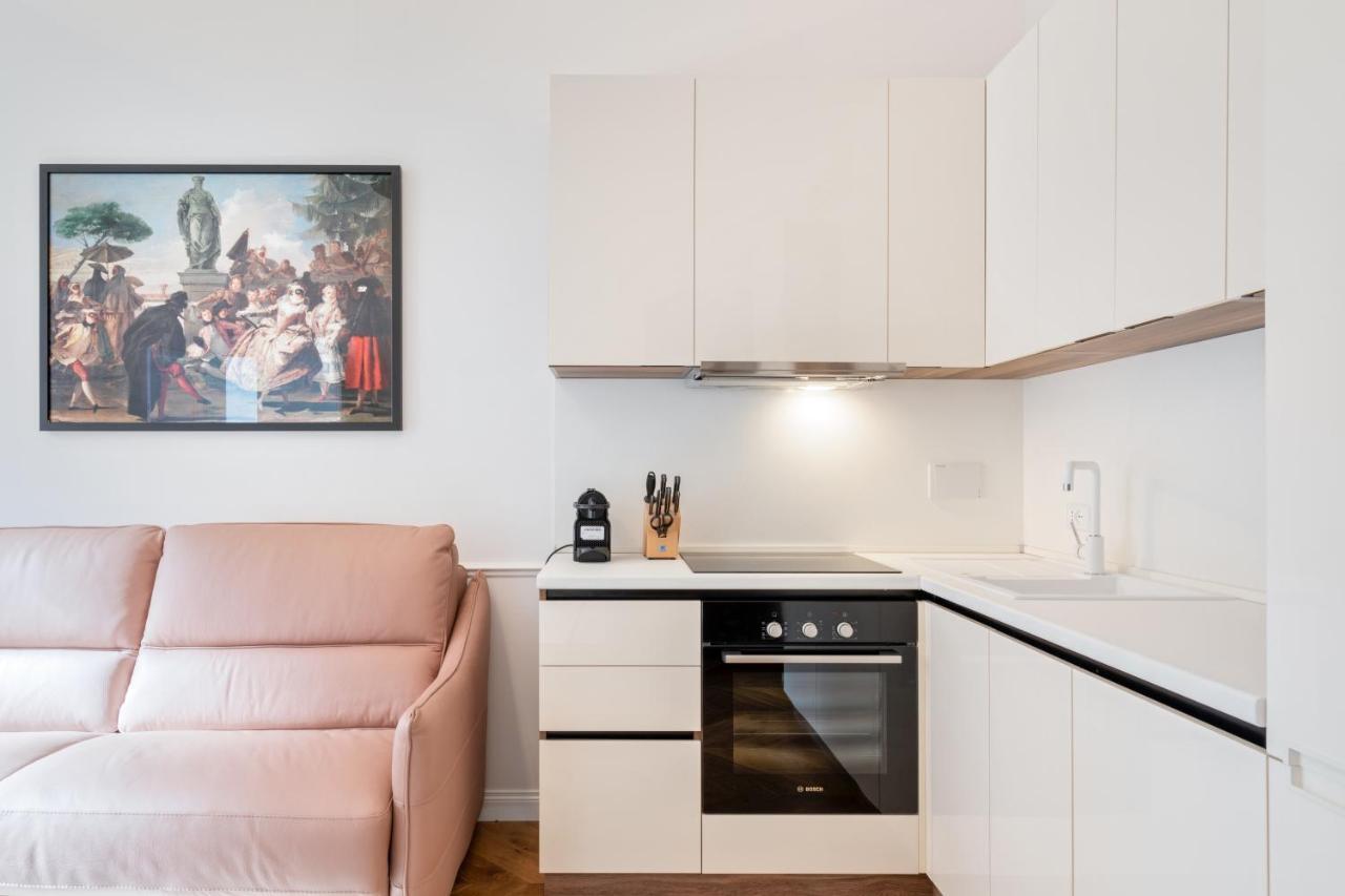 Buzzstays - Stylish Apartments Vatican Rome Downtown Εξωτερικό φωτογραφία