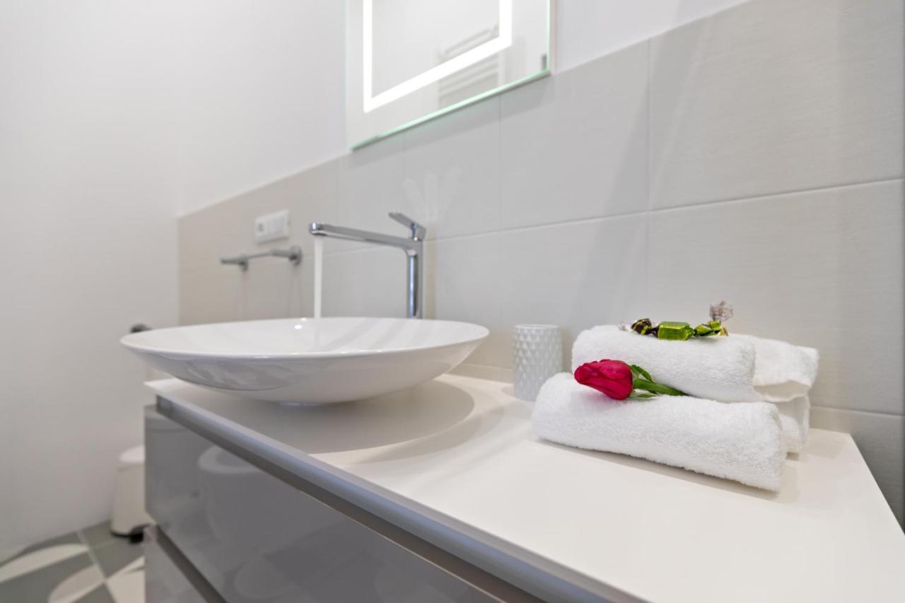 Buzzstays - Stylish Apartments Vatican Rome Downtown Εξωτερικό φωτογραφία